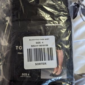 Torrid black fold over skirt